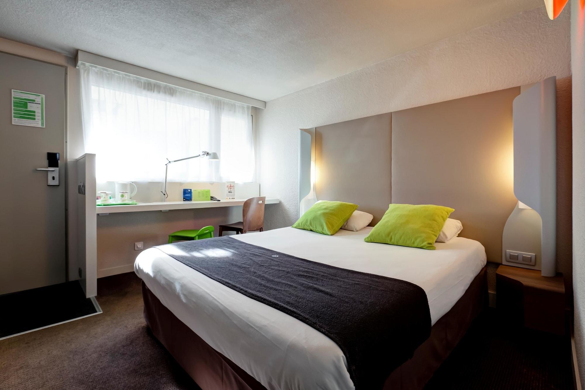 Campanile Geneve - Ferney-Voltaire Hotel Buitenkant foto