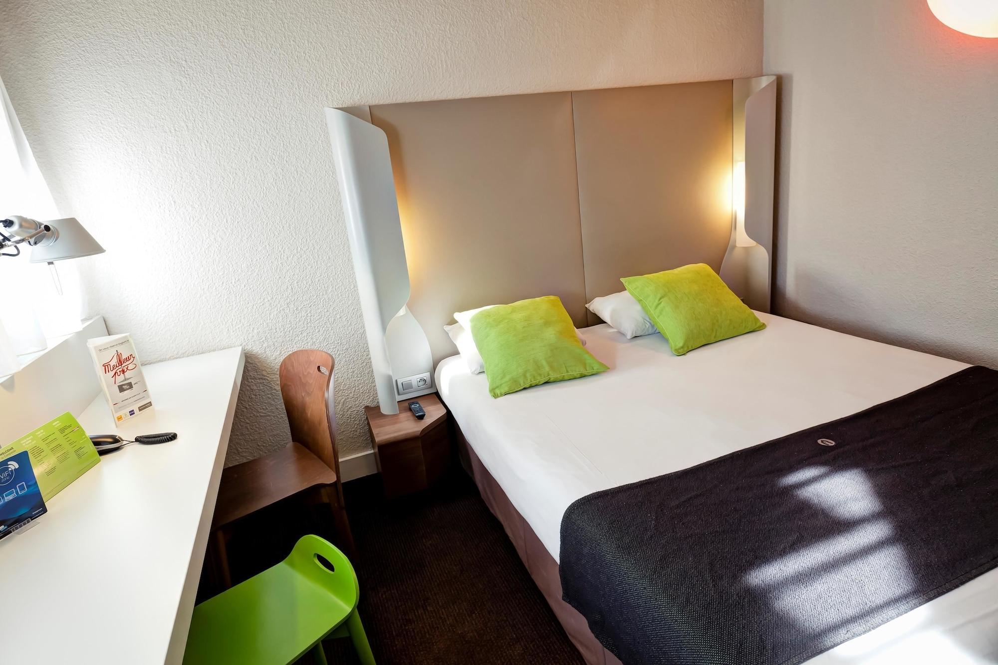 Campanile Geneve - Ferney-Voltaire Hotel Buitenkant foto