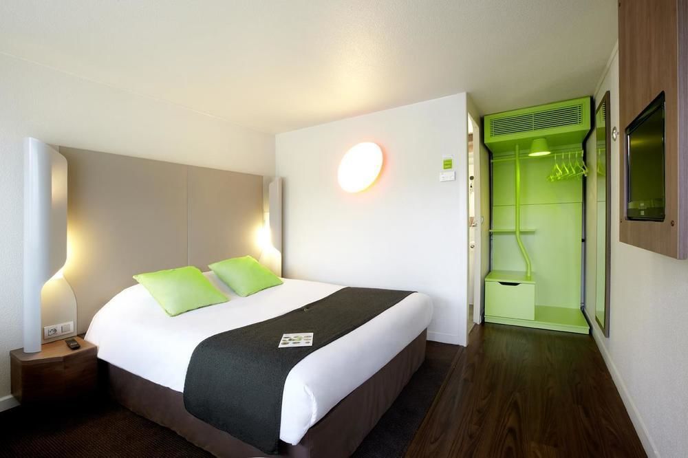 Campanile Geneve - Ferney-Voltaire Hotel Kamer foto
