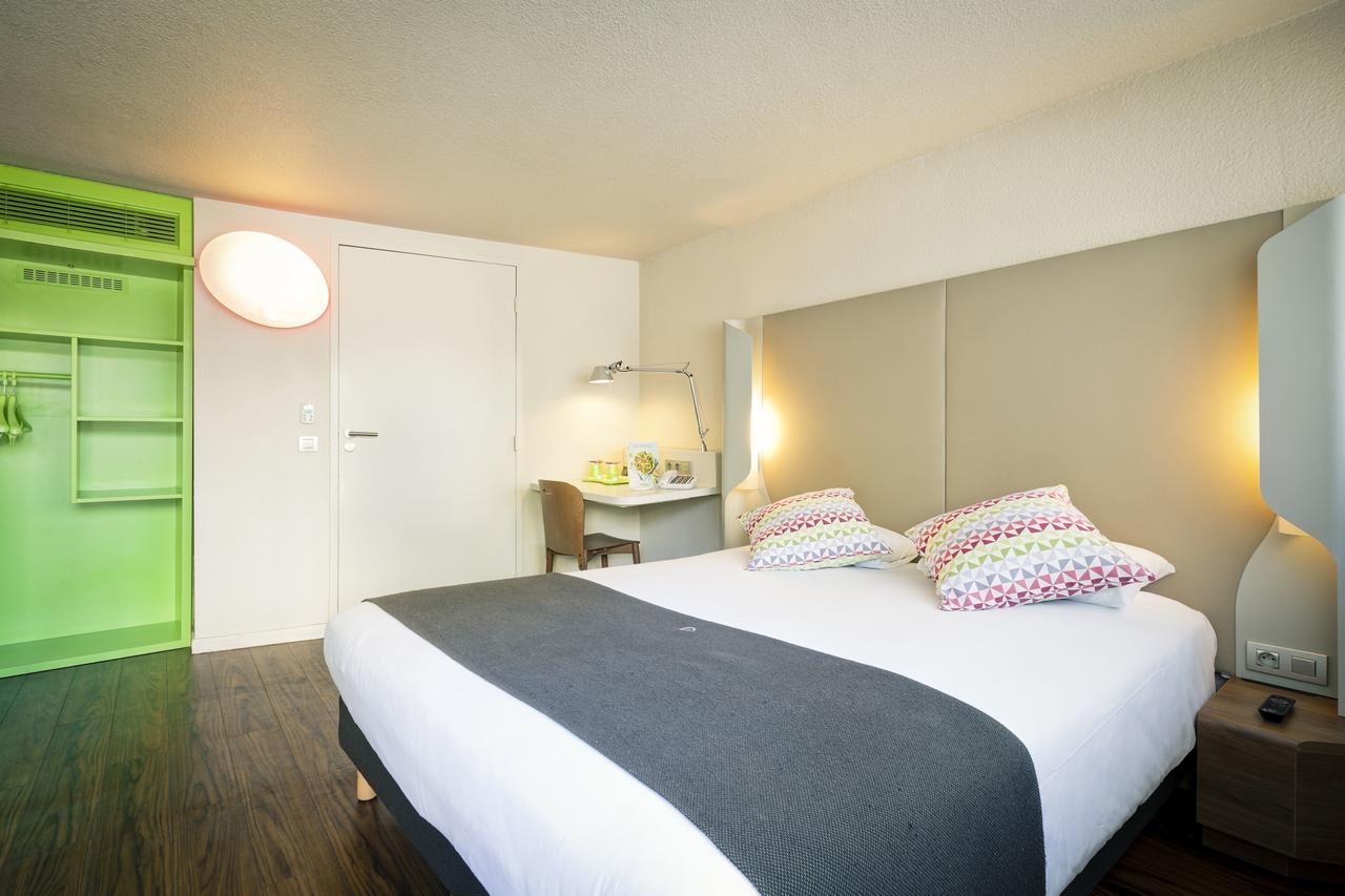 Campanile Geneve - Ferney-Voltaire Hotel Buitenkant foto
