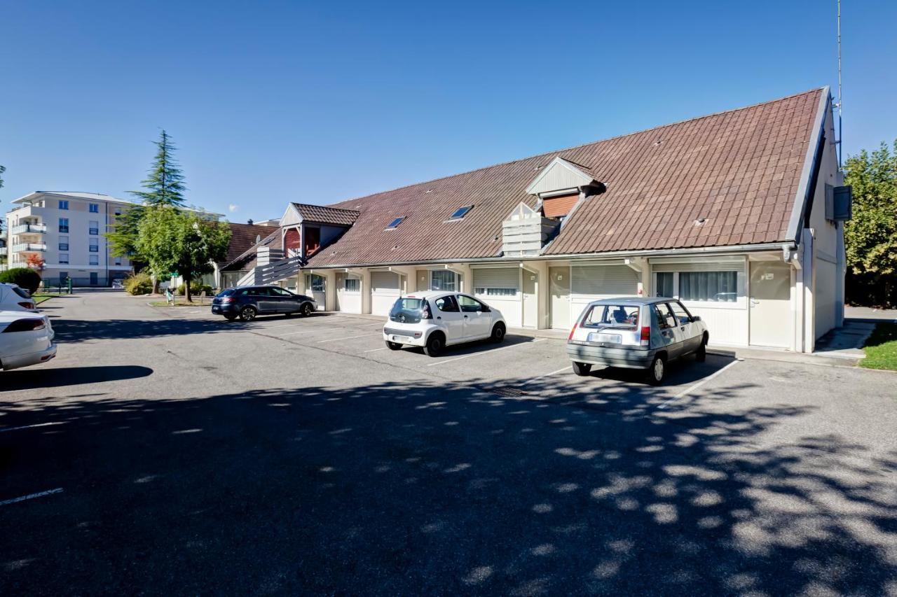 Campanile Geneve - Ferney-Voltaire Hotel Buitenkant foto