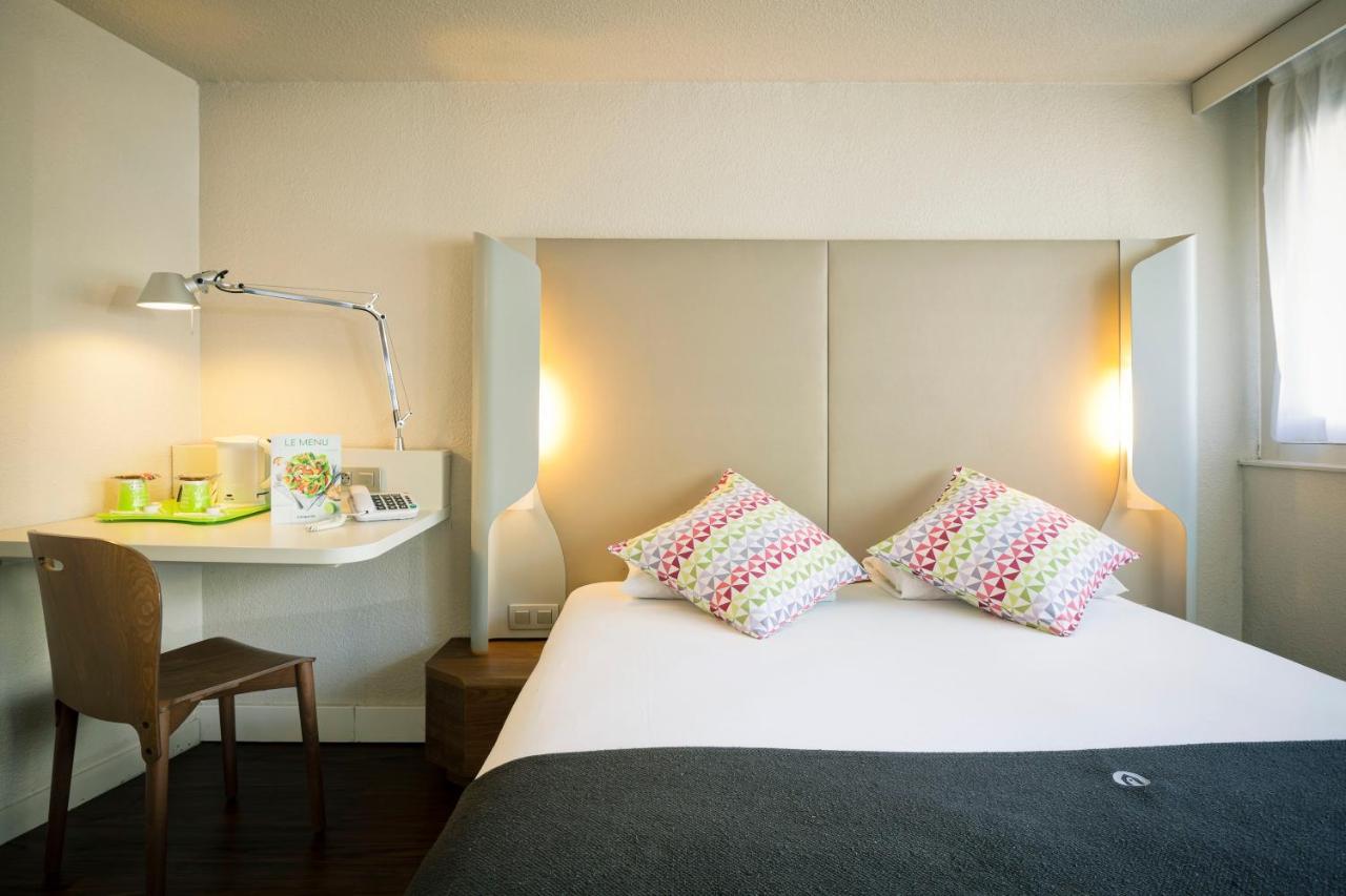 Campanile Geneve - Ferney-Voltaire Hotel Buitenkant foto