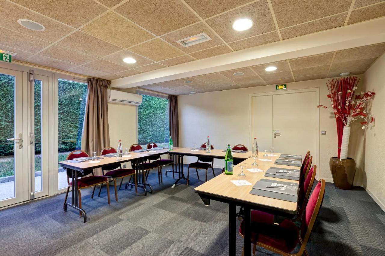 Campanile Geneve - Ferney-Voltaire Hotel Buitenkant foto